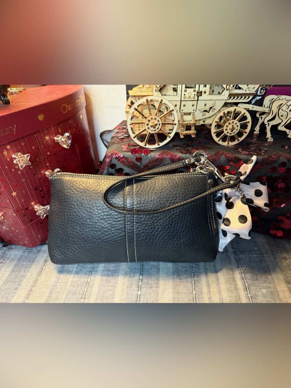 Coach Black Pebbled Leather Wristlet w Polka Dot Scarf - Picture 10 of 14